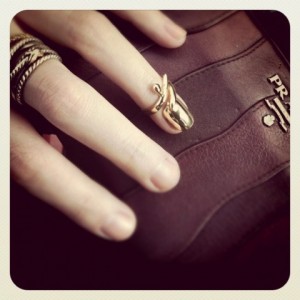 trend-chanel-nail-and-knuckle-rings-Tendencia otono-invierno 2013:2014 TheGoldenStyle The Golden Style 1
